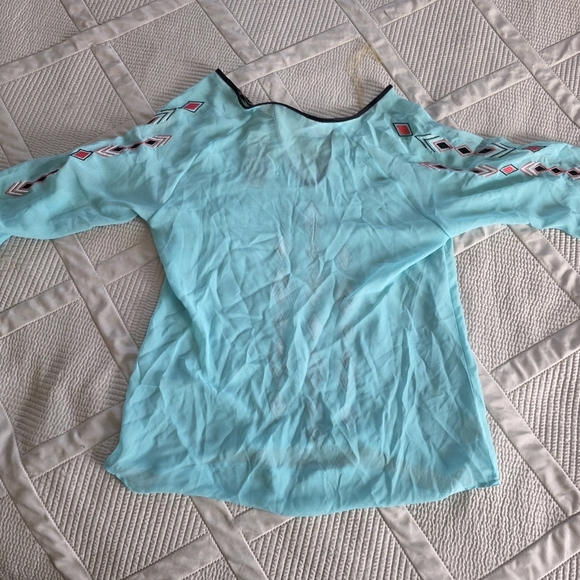 NWT Cruel Women's Sheer Aztec Western Shirt Size M - Picture 8 of 8